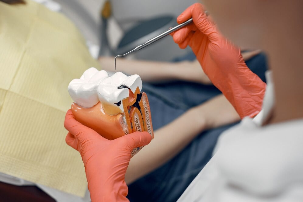 What is Root Canal Treatment? – Treatment Steps, Precautions